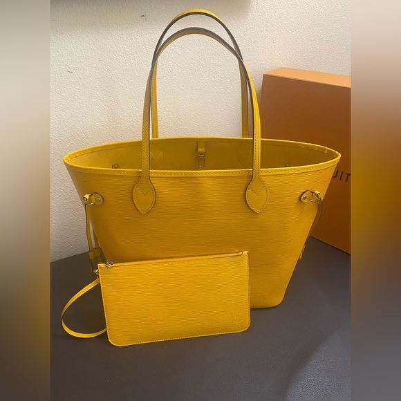 LV Neverfull MM in epi Citron - Picture 1 of 16